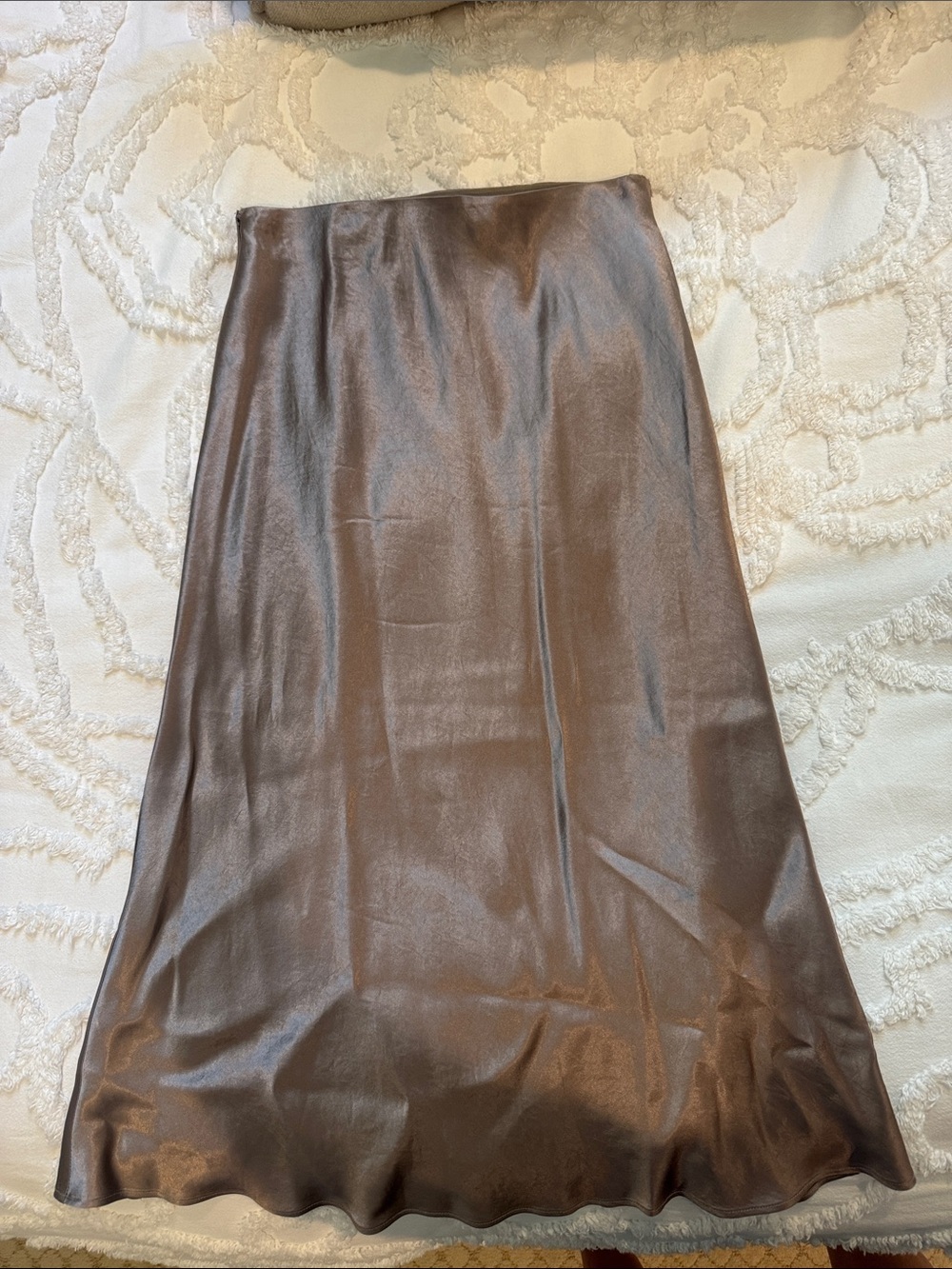 Aritzia Babaton Silk Midi Skirt
